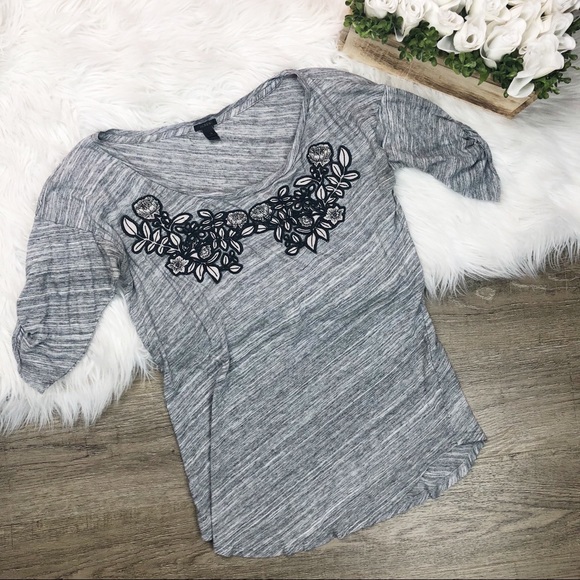 🔥5 for 30 J. Crew Floral Appliqué T-Shirt a5 - Picture 4 of 8